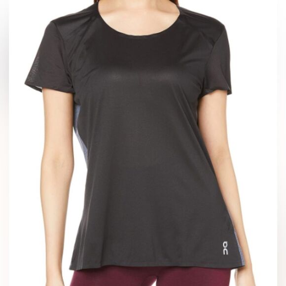 On running cloud performing black and grey shirt size M - Picture 10 of 14